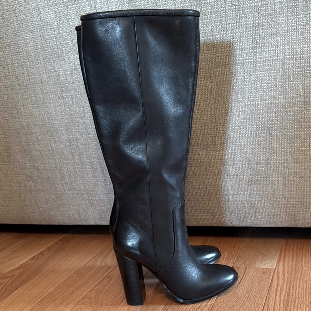 Aldo Black Heeled Boots with Chunky Heel